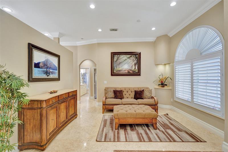 Image 17 of 100 For 4869 Kensington Cir