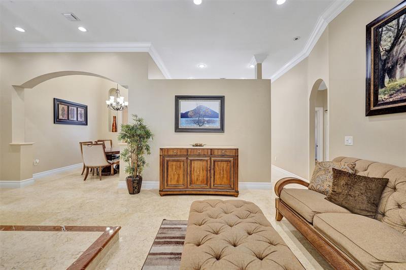 Image 19 of 100 For 4869 Kensington Cir