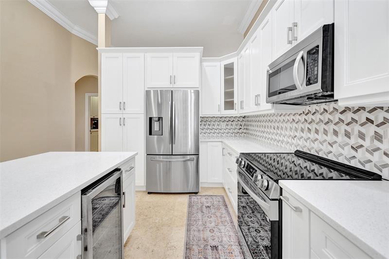 Image 26 of 100 For 4869 Kensington Cir