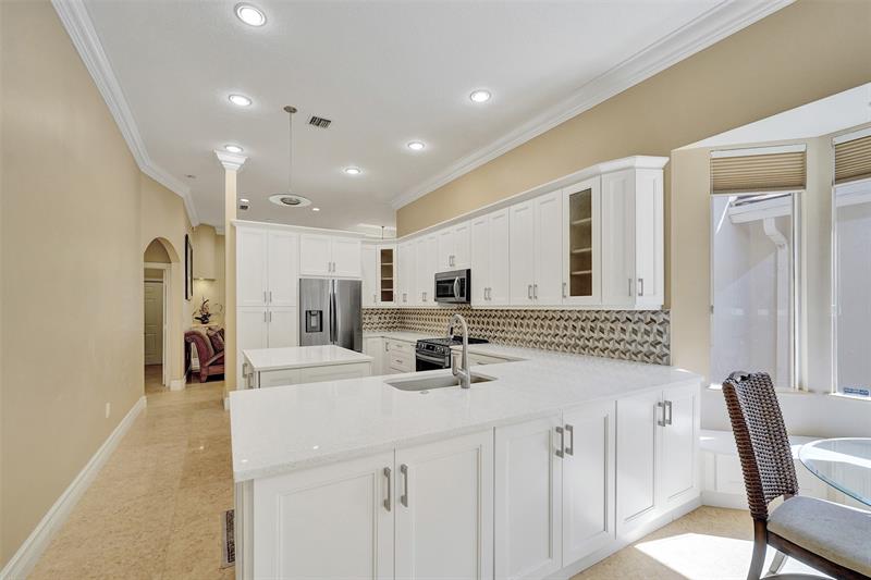 Image 32 of 100 For 4869 Kensington Cir