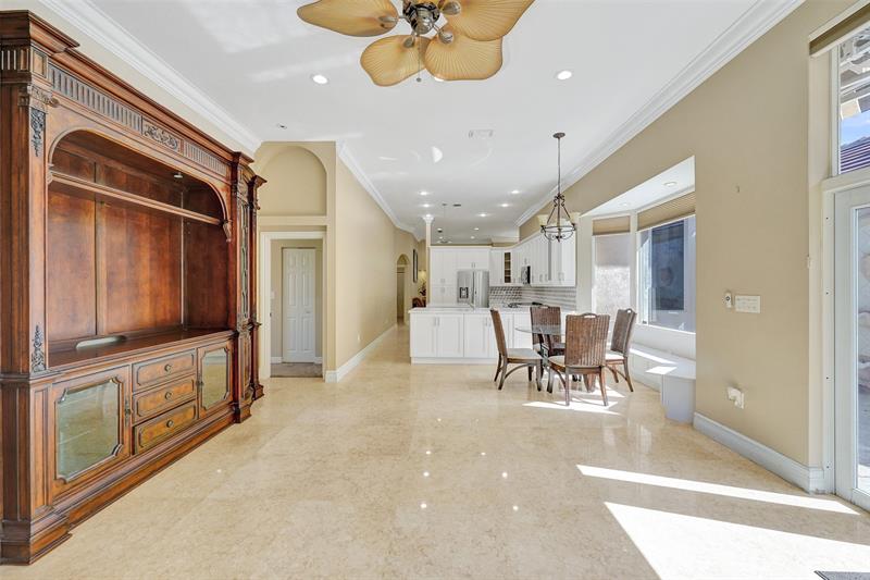 Image 38 of 100 For 4869 Kensington Cir