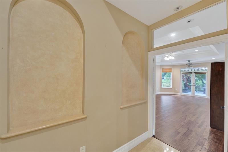Image 41 of 100 For 4869 Kensington Cir