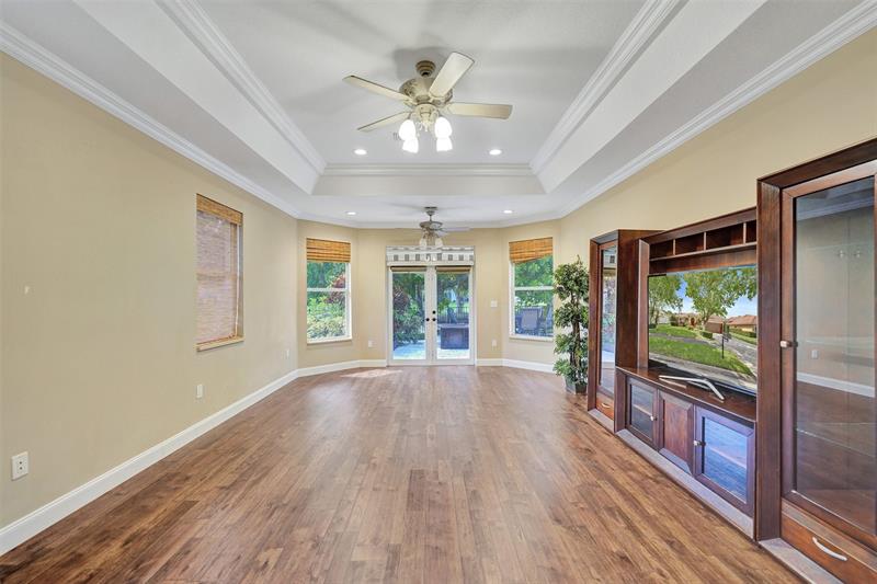 Image 42 of 100 For 4869 Kensington Cir