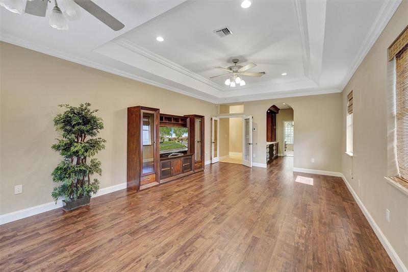 Image 47 of 100 For 4869 Kensington Cir