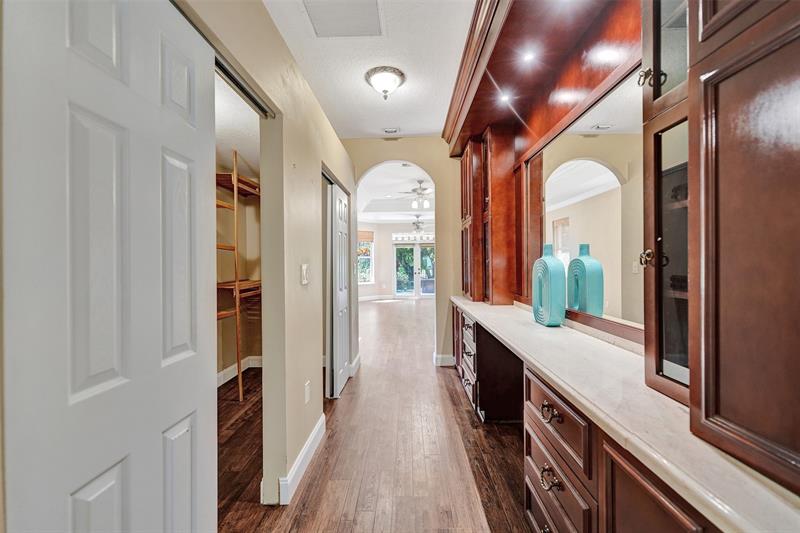 Image 50 of 100 For 4869 Kensington Cir