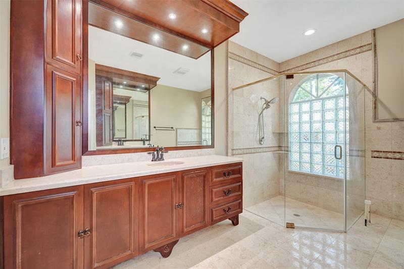 Image 53 of 100 For 4869 Kensington Cir