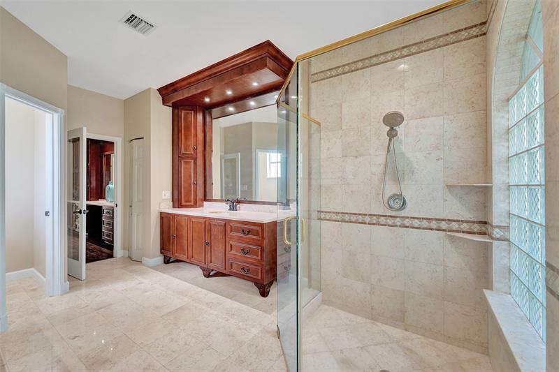 Image 55 of 100 For 4869 Kensington Cir