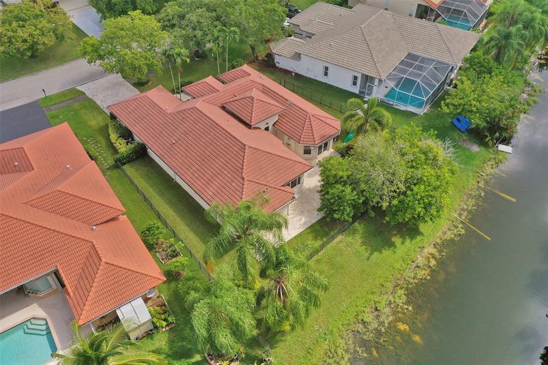 Image 63 of 100 For 4869 Kensington Cir