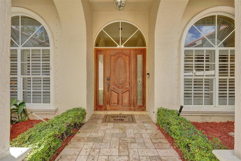 Image 7 of 100 For 4869 Kensington Cir