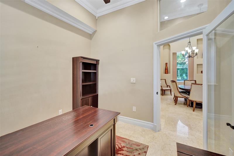Image 76 of 100 For 4869 Kensington Cir