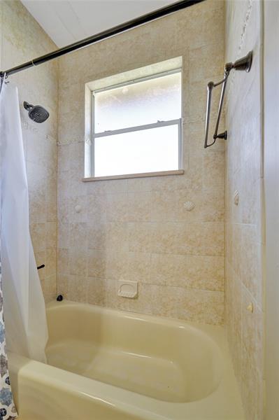 Image 80 of 100 For 4869 Kensington Cir