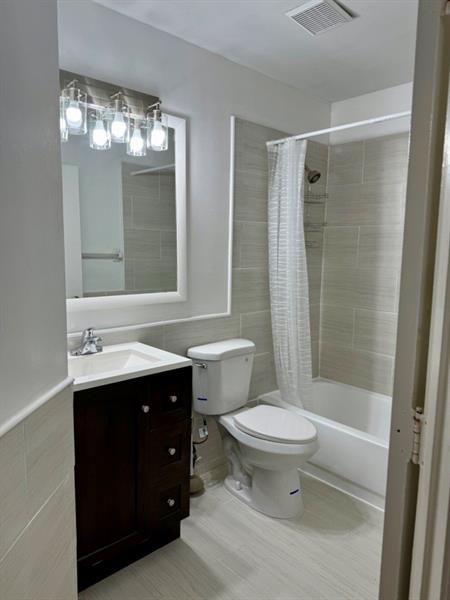 Image 18 of 22 For 10690 14th St  136