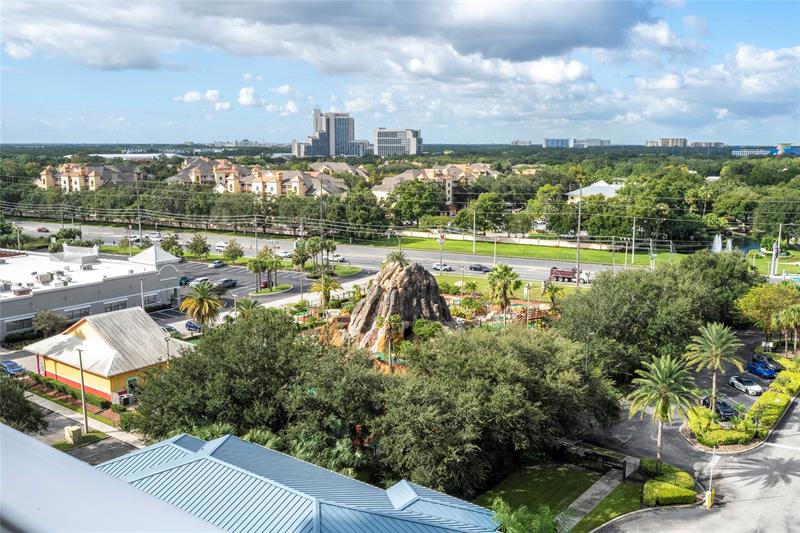 Image 38 of 88 For 13415 Blue Heron Beach Dr  910