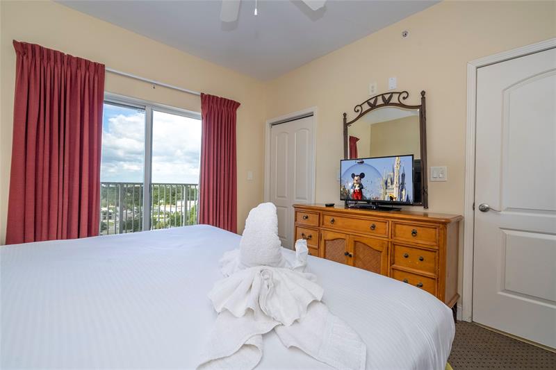 Image 39 of 88 For 13415 Blue Heron Beach Dr  910