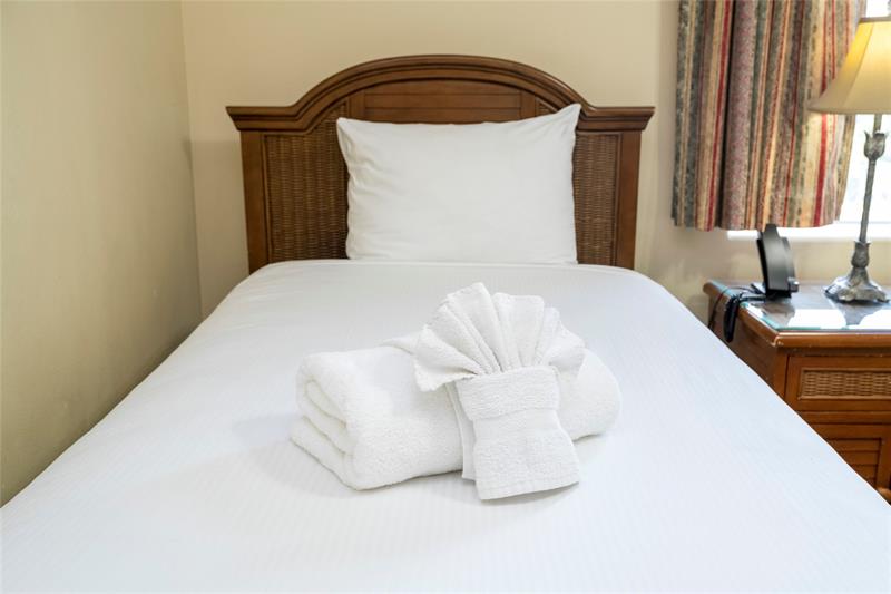 Image 55 of 88 For 13415 Blue Heron Beach Dr  910