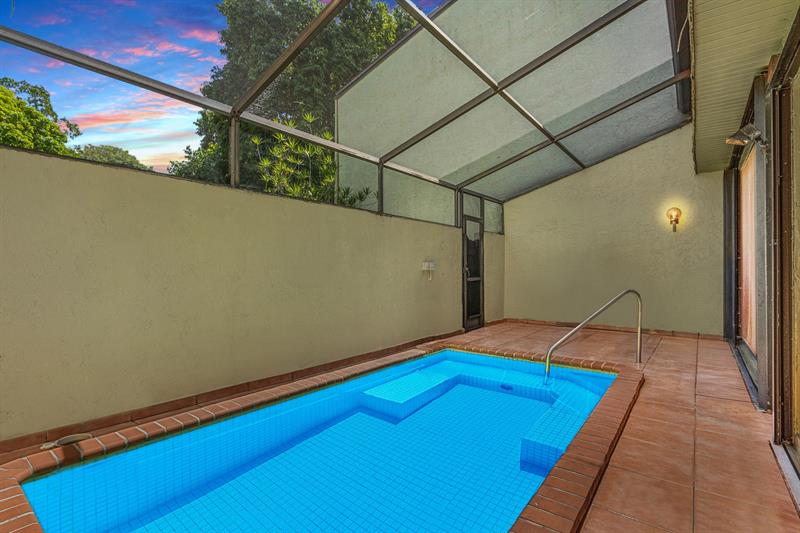 Details for 3877 Estepona Ave  9e1, Doral, FL 33178