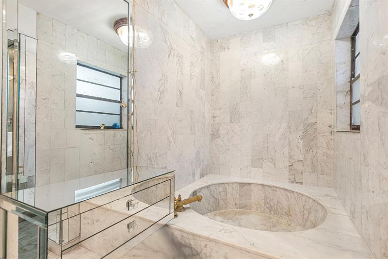 Image 27 of 53 For 3877 Estepona Ave  9e1
