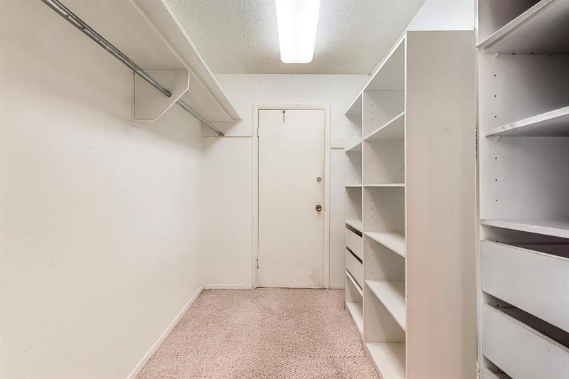 Image 30 of 53 For 3877 Estepona Ave  9e1