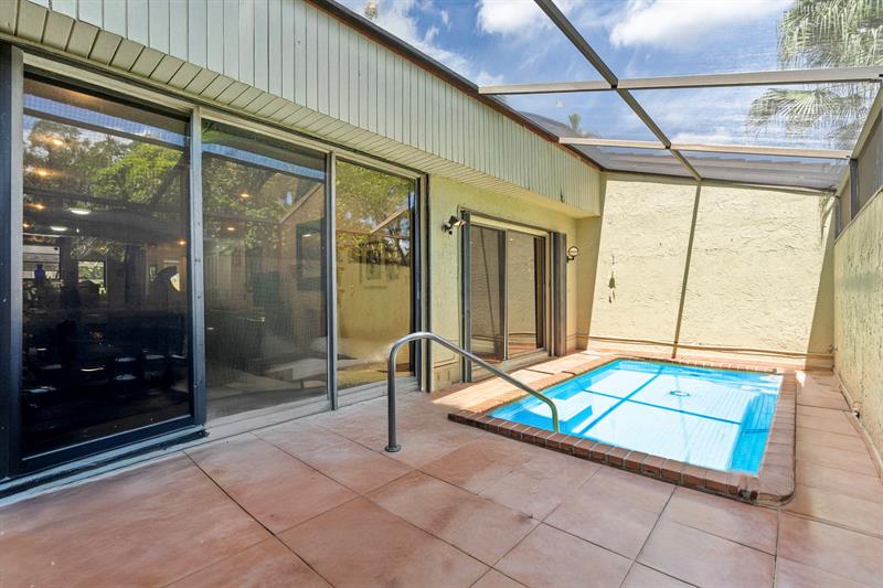 Image 38 of 53 For 3877 Estepona Ave  9e1