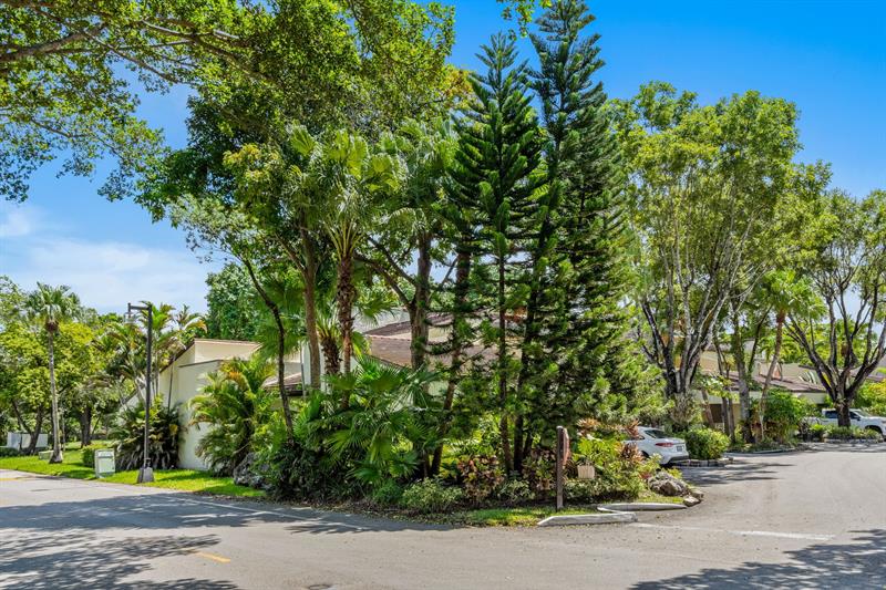 Image 45 of 53 For 3877 Estepona Ave  9e1