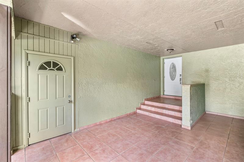 Image 9 of 53 For 3877 Estepona Ave  9e1