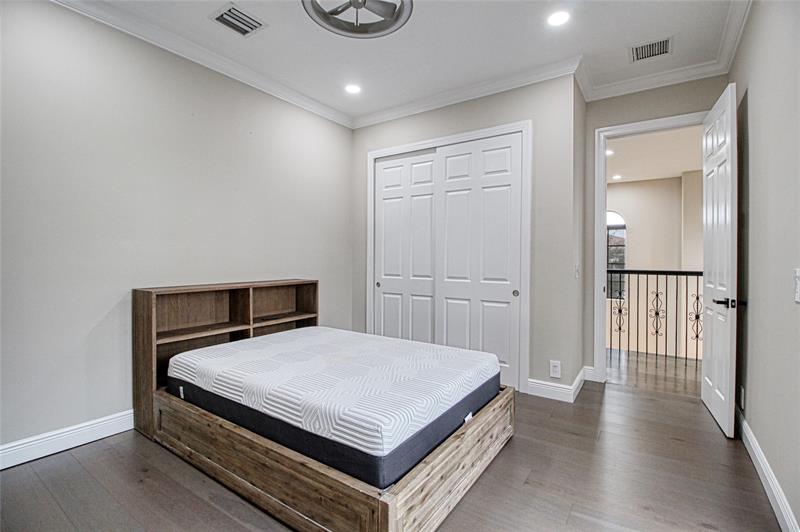 Image 30 of 44 For 9544 Kenley Ct