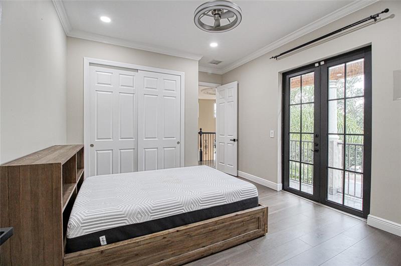 Image 31 of 44 For 9544 Kenley Ct