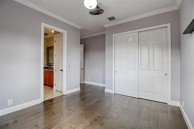 Image 37 of 44 For 9544 Kenley Ct