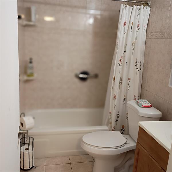 Image 10 of 11 For 3351 85th Ave  118