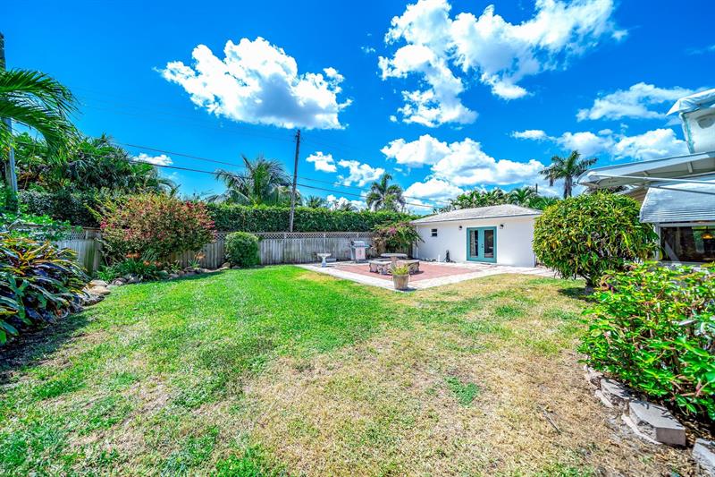 Image 40 of 59 For 348 Alhambra Pl