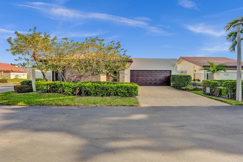 Image 4 of 46 For 21349 Placida Ter Terrace