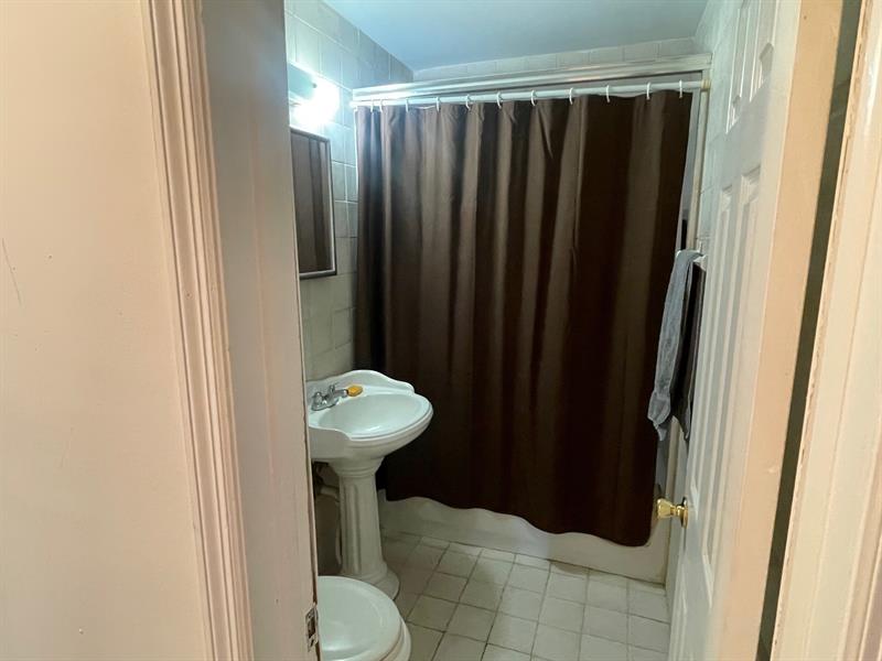 Image 11 of 15 For 2215 9th Ct  