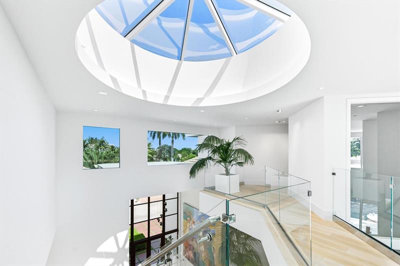 Image 29 of 68 For 14 Isla Bahia Dr