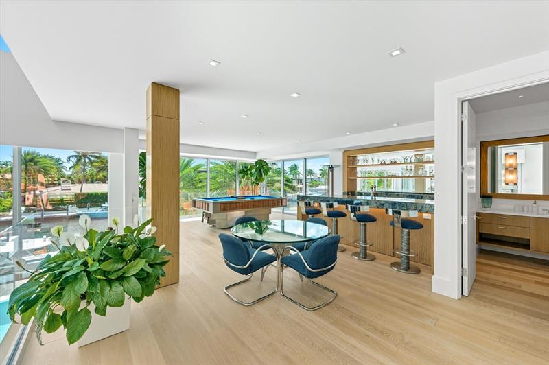 Image 42 of 68 For 14 Isla Bahia Dr