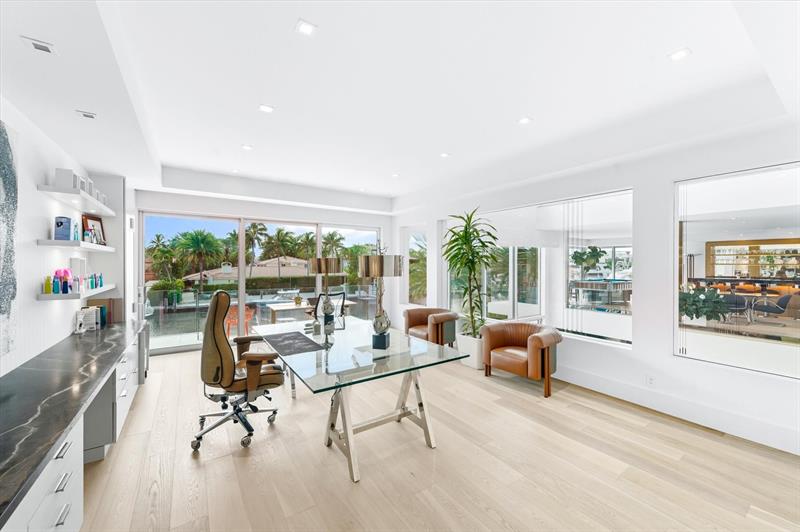 Image 45 of 68 For 14 Isla Bahia Dr