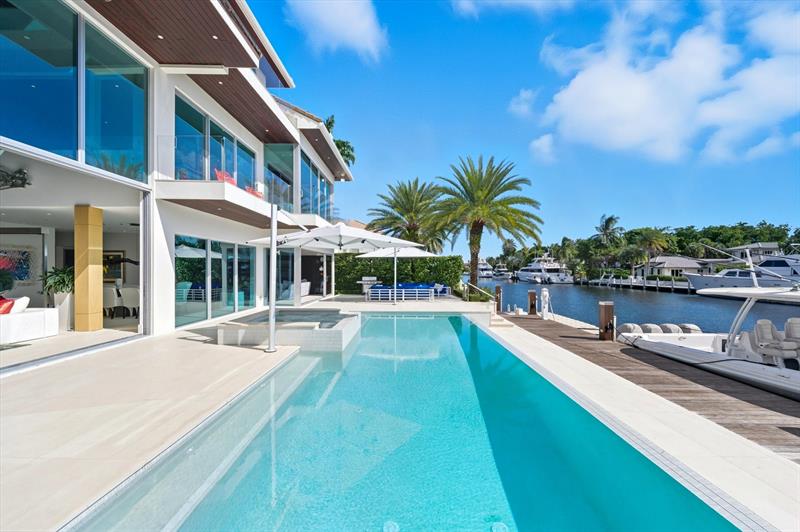 Image 59 of 68 For 14 Isla Bahia Dr