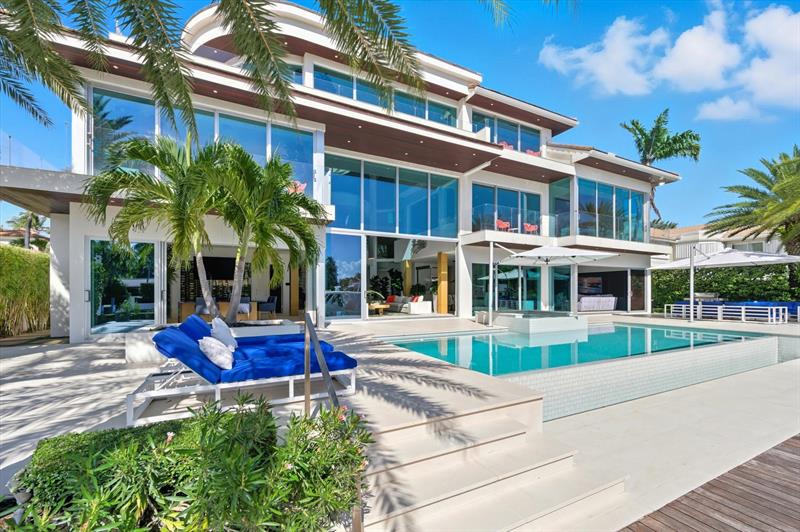 Image 61 of 68 For 14 Isla Bahia Dr