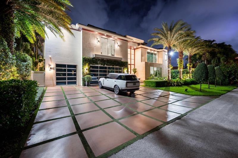 Image 62 of 68 For 14 Isla Bahia Dr