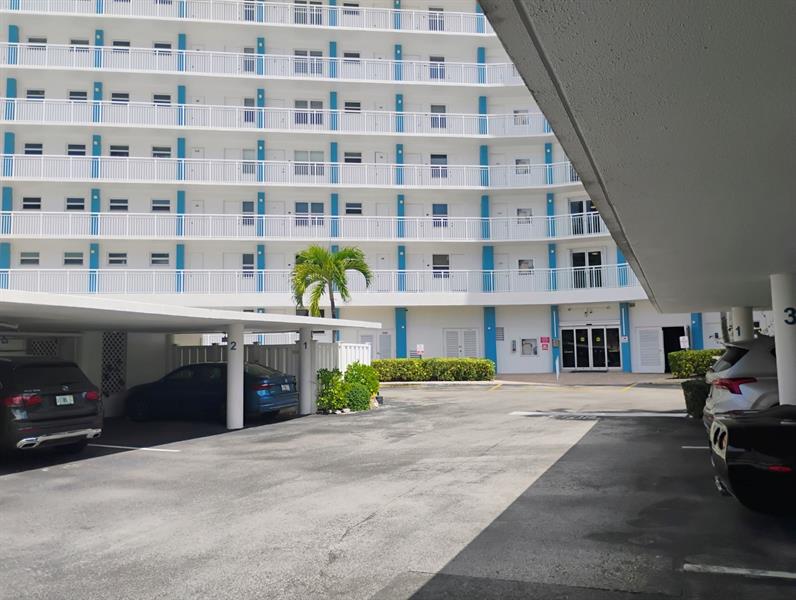 Image 10 of 15 For 301 Ocean Blvd  407