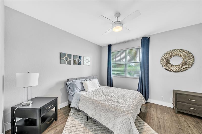 Image 30 of 53 For 1251 32nd St