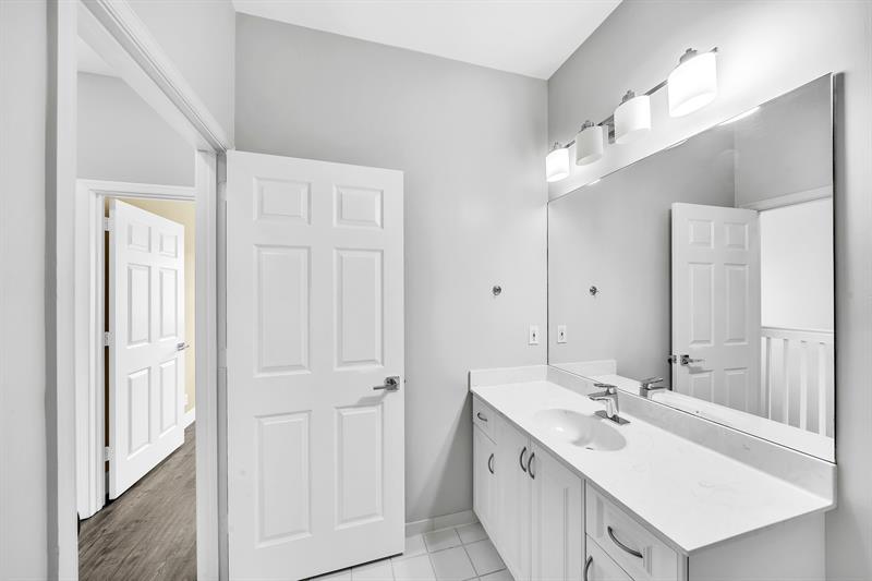 Image 36 of 53 For 1251 32nd St