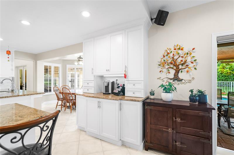 Image 14 of 61 For 7604 Lexington Ln