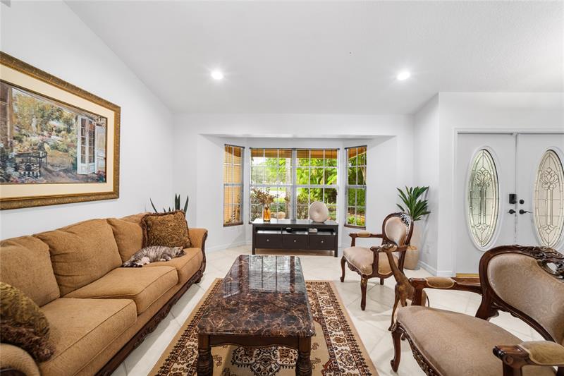 Image 22 of 61 For 7604 Lexington Ln