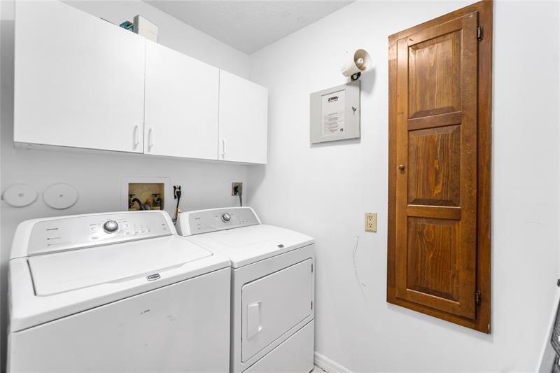 Image 34 of 61 For 7604 Lexington Ln
