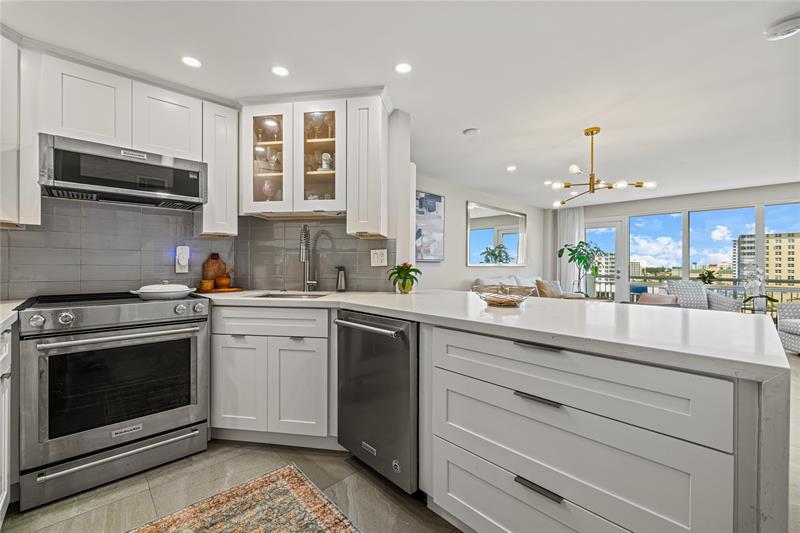 Image 6 of 25 For 133 Pompano Beach Blvd  906