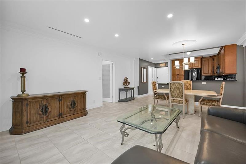 Image 11 of 23 For 2030 Ocean Dr  2201