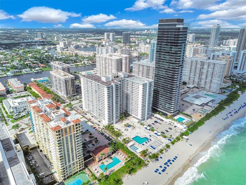 Image 22 of 23 For 2030 Ocean Dr  2201