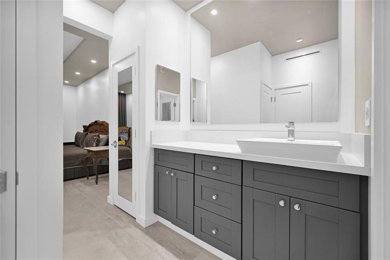 Image 4 of 23 For 2030 Ocean Dr  2201