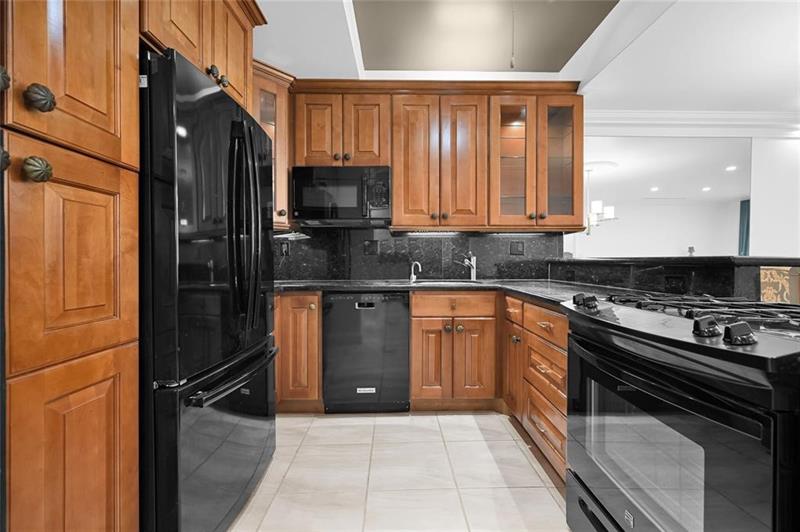 Image 9 of 23 For 2030 Ocean Dr  2201
