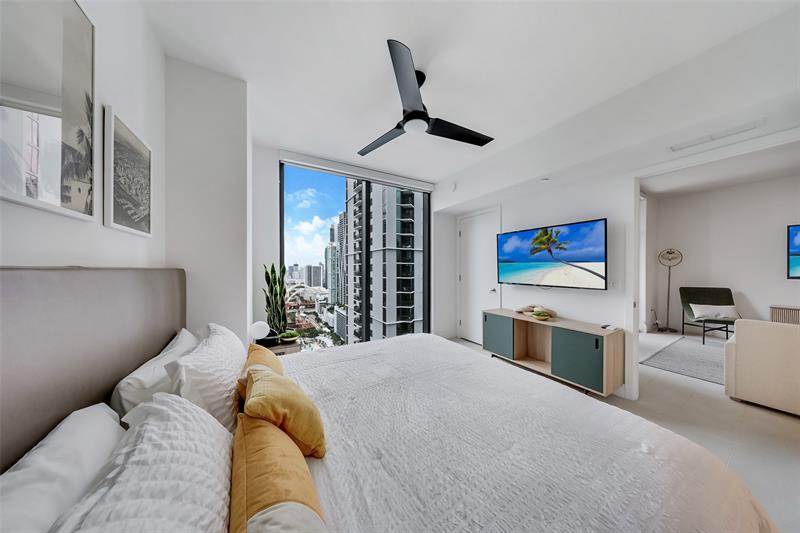 Image 13 of 15 For 159 6th St  3113